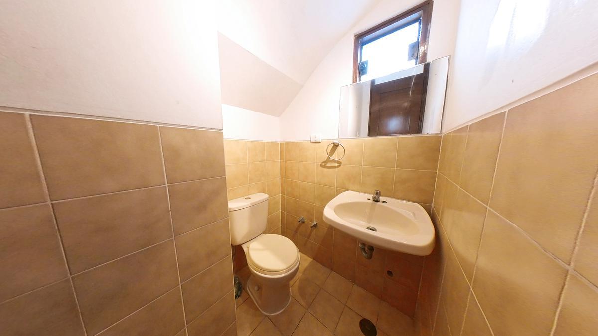 ALQUILER DE LINDA CASA DE 3 PISOS EN PIMENTEL